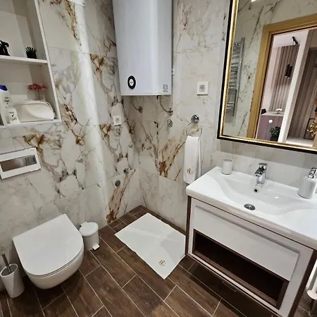 Apartment 331
